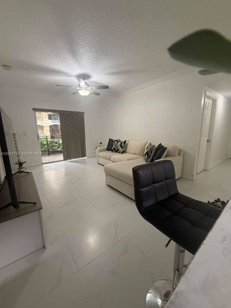 215 SW 117th Ter 14107