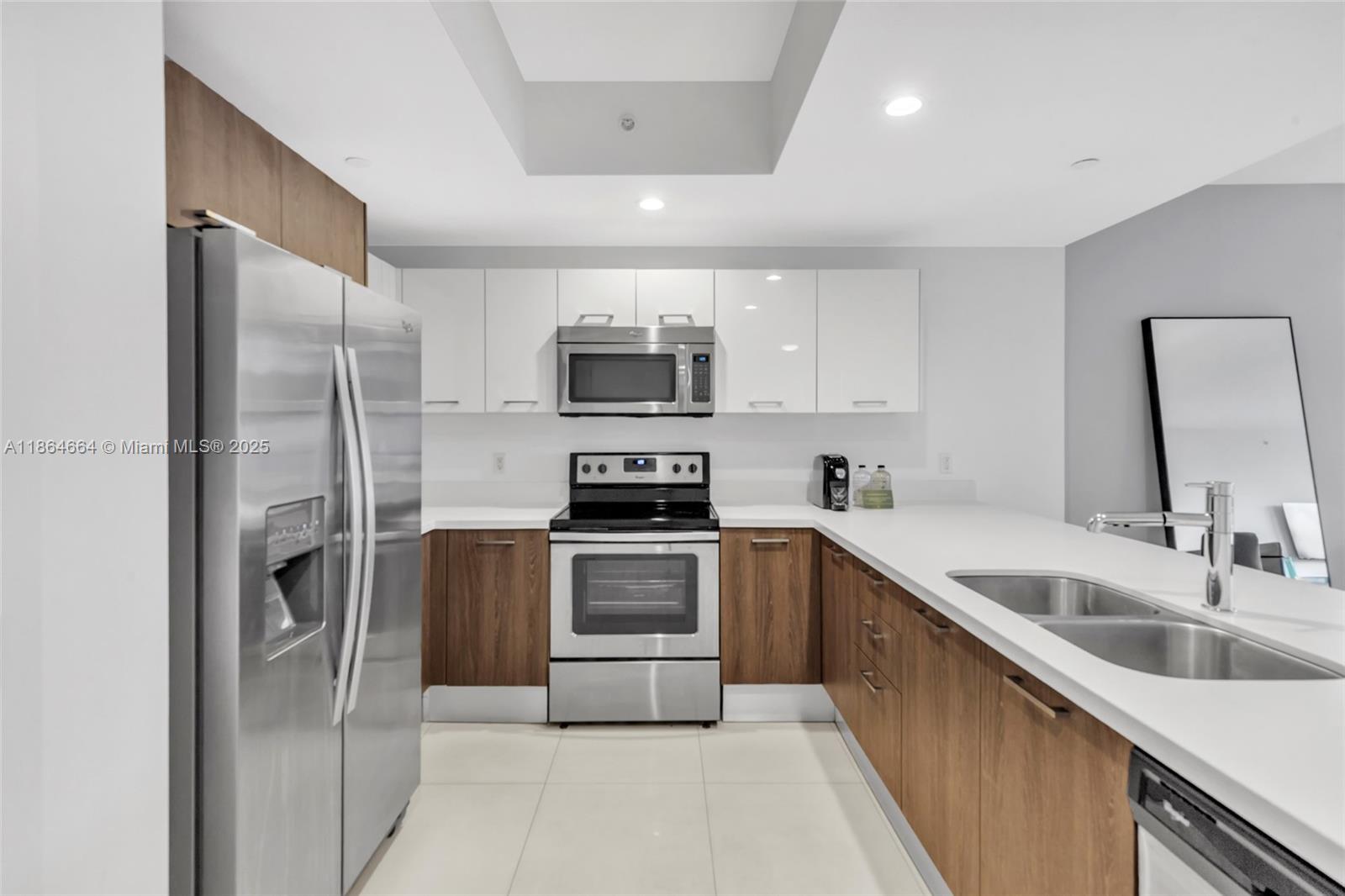 1120 98th St 403