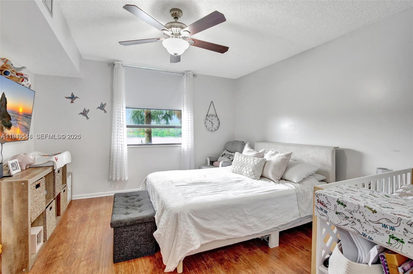 CONDO 16 OF WHITEHALL CON - Residential