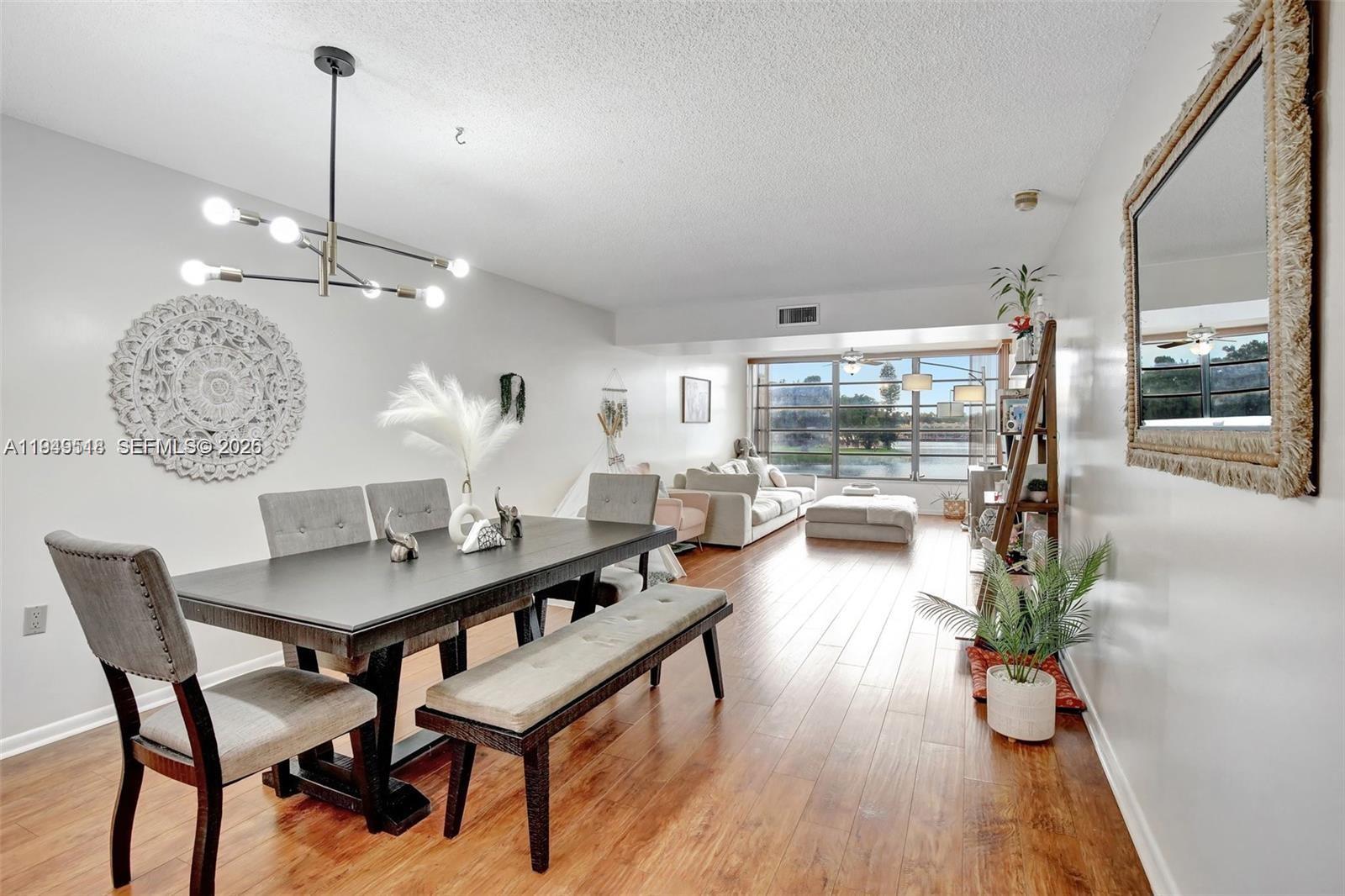 CONDO 16 OF WHITEHALL CON - Residential