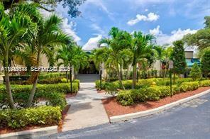 CONDO 16 OF WHITEHALL CON - Residential