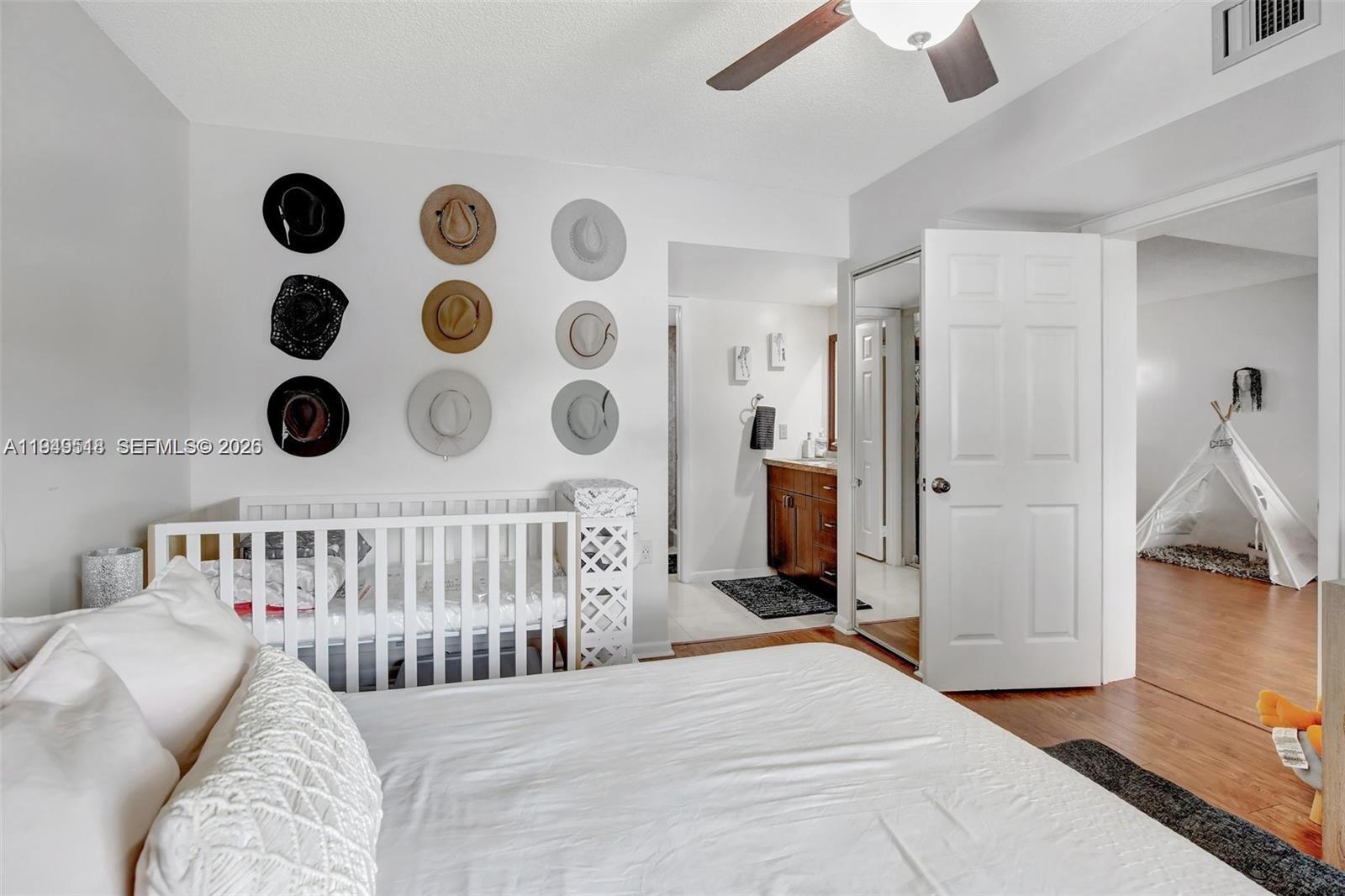 CONDO 16 OF WHITEHALL CON - Residential