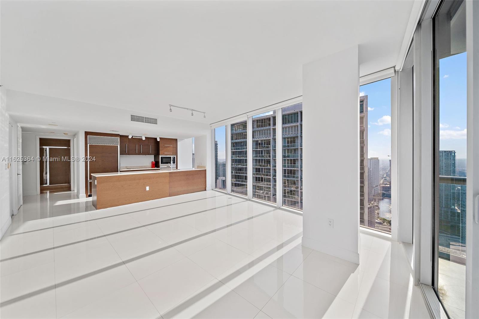 ICONBRICKELL CONDO NO 1 - Residential