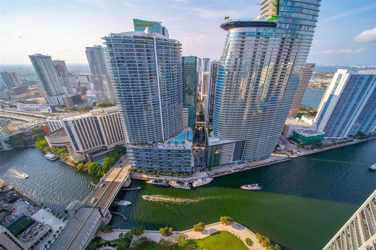 ICONBRICKELL CONDO NO 1 - Residential