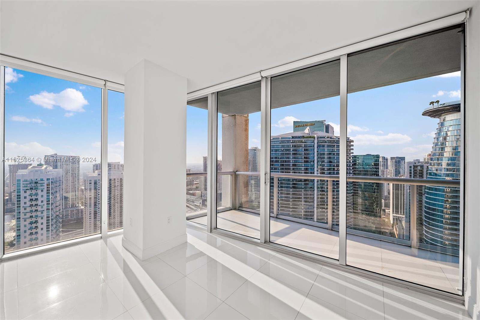ICONBRICKELL CONDO NO 1 - Residential