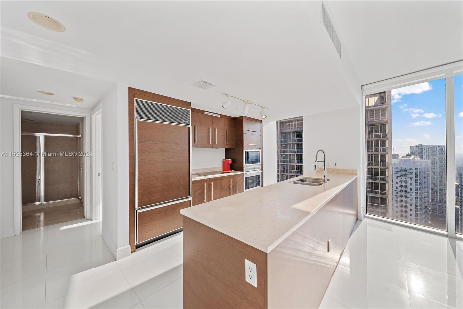 475 Brickell Ave 4715