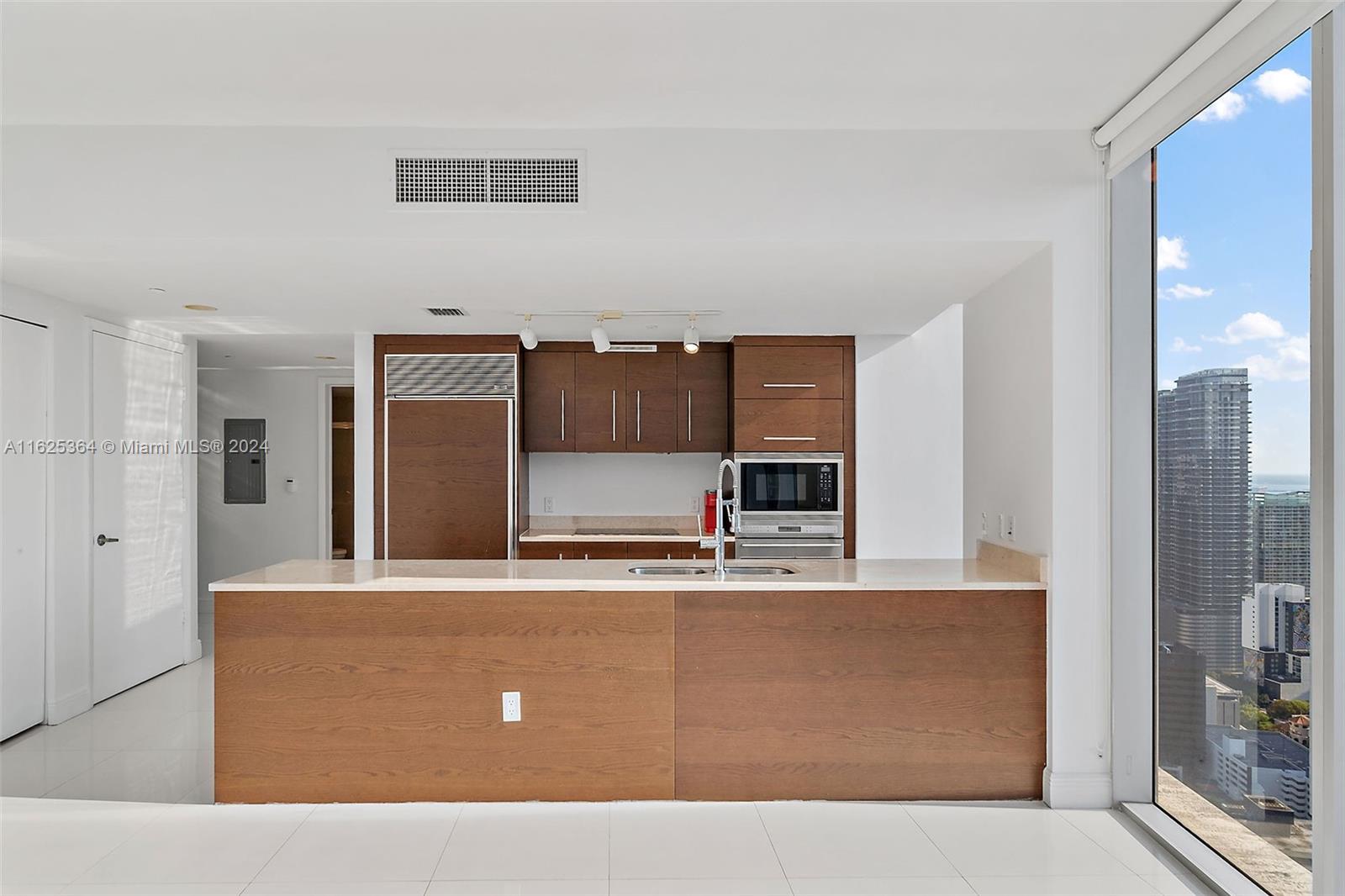 475 Brickell Ave 4715