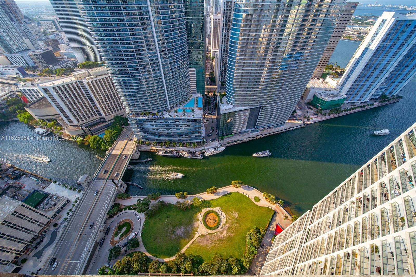 ICONBRICKELL CONDO NO 1 - Residential