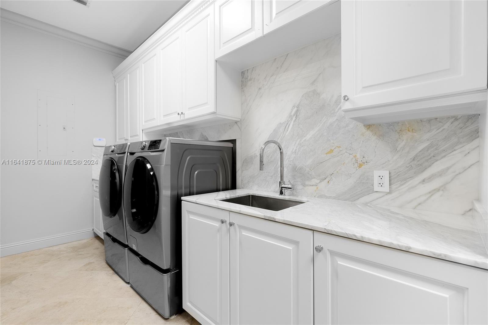 SUNSET LAKE SUB AMD PL - Residential