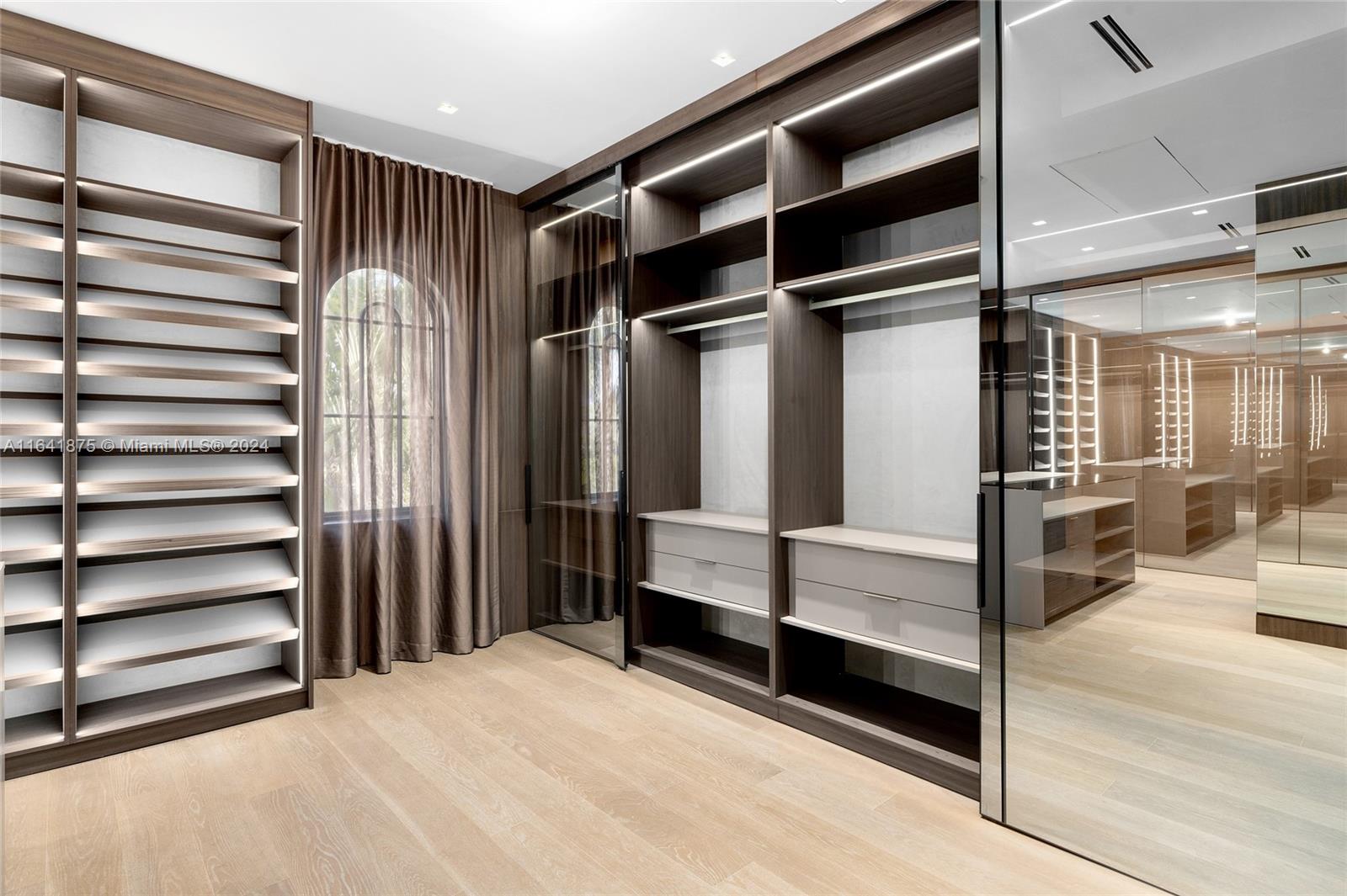 SUNSET LAKE SUB AMD PL - Residential