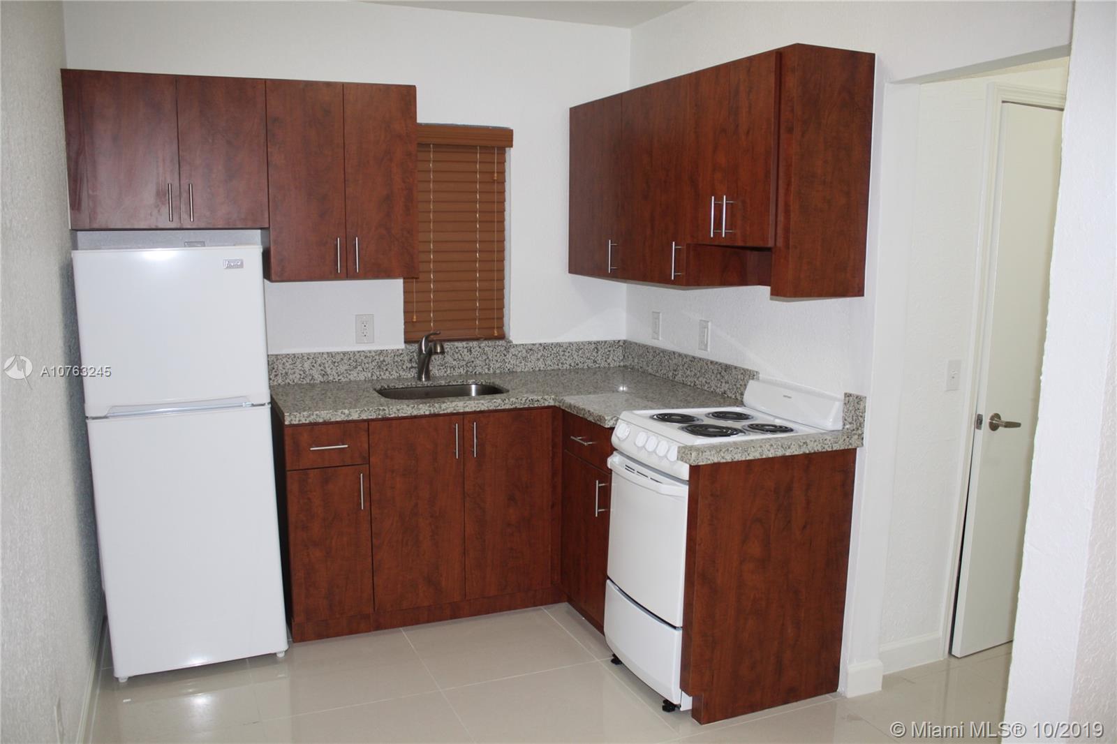 SILVER BLUFF EST SEC C - Residential Lease