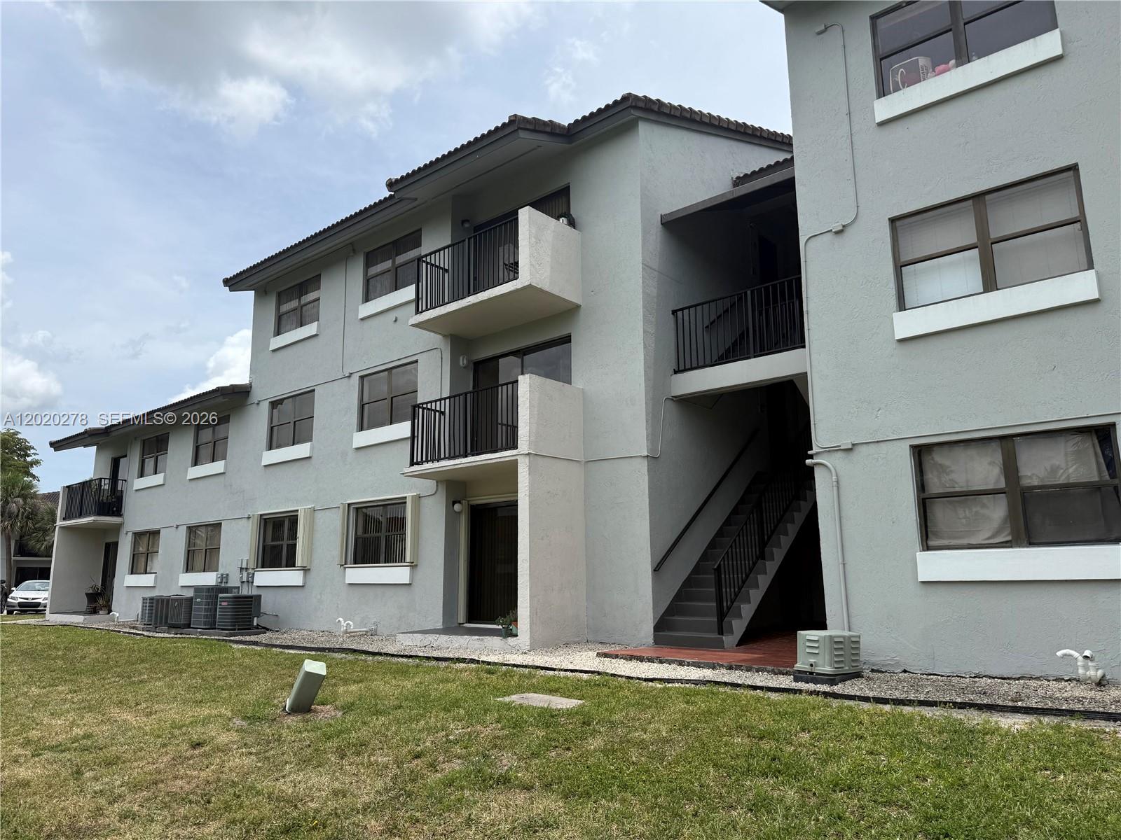 VILLA BELLINI CONDO - Residential