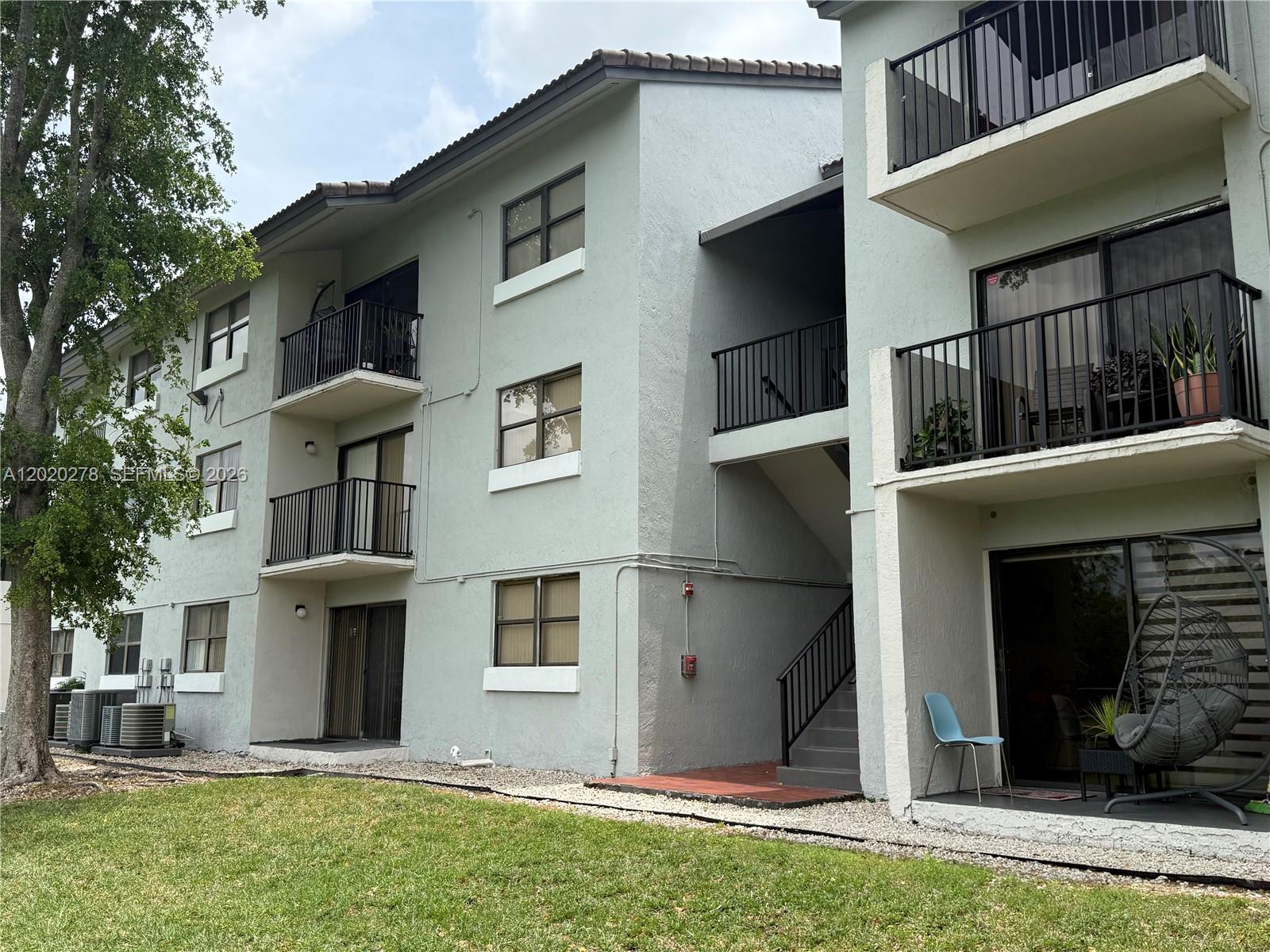VILLA BELLINI CONDO - Residential