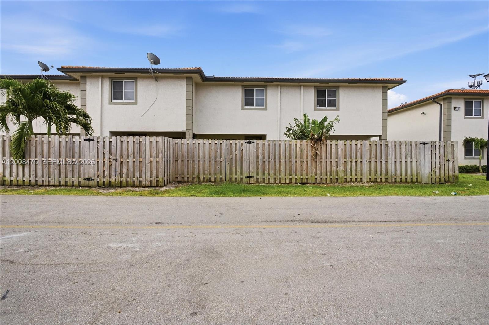 MIRAGE AT SAILBOAT COVE - Residential