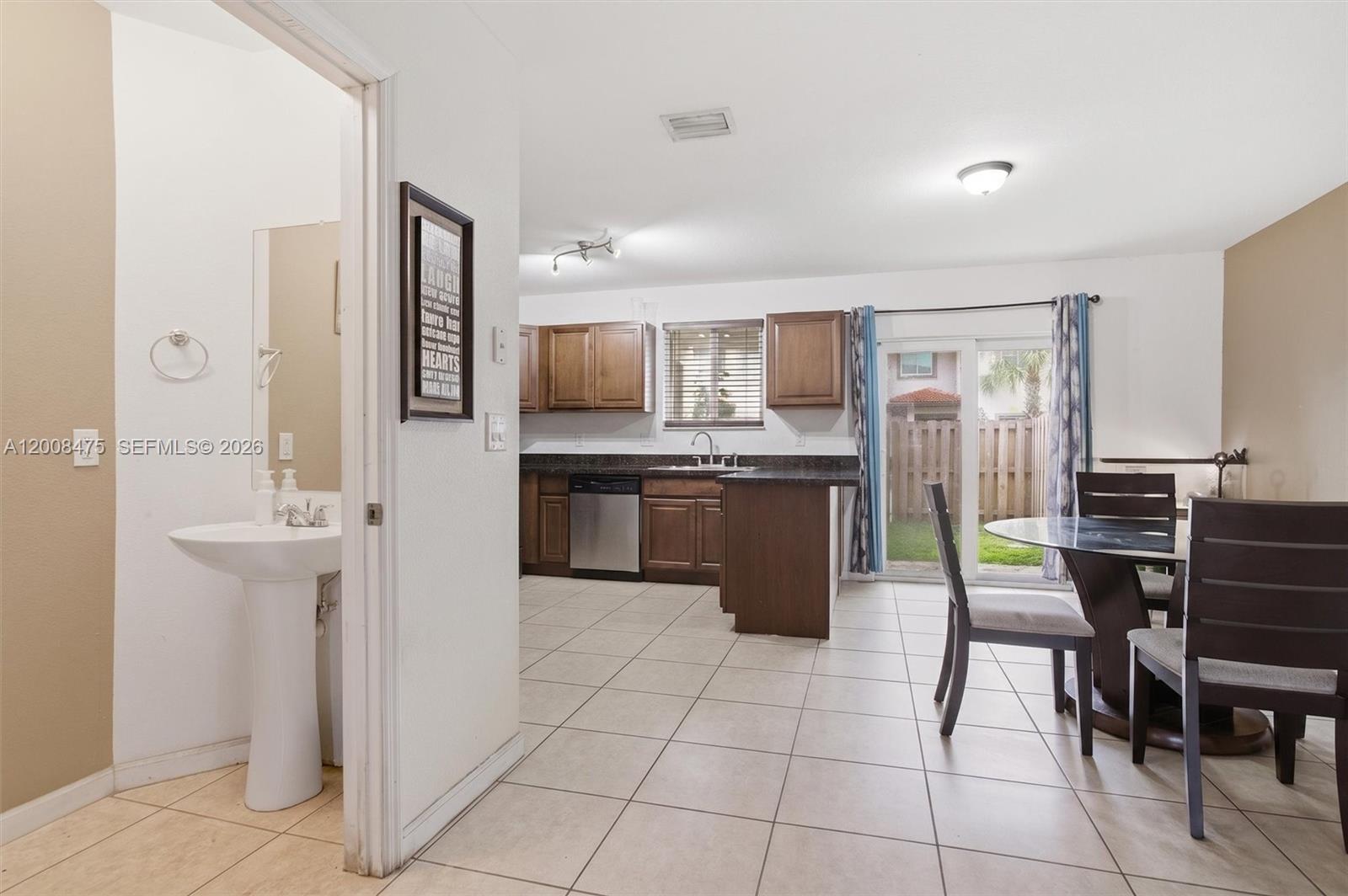 MIRAGE AT SAILBOAT COVE - Residential