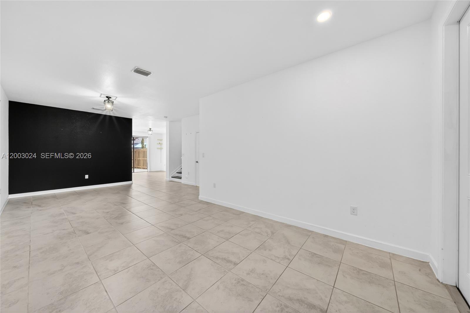 COCO PALM ESTATES - Residential