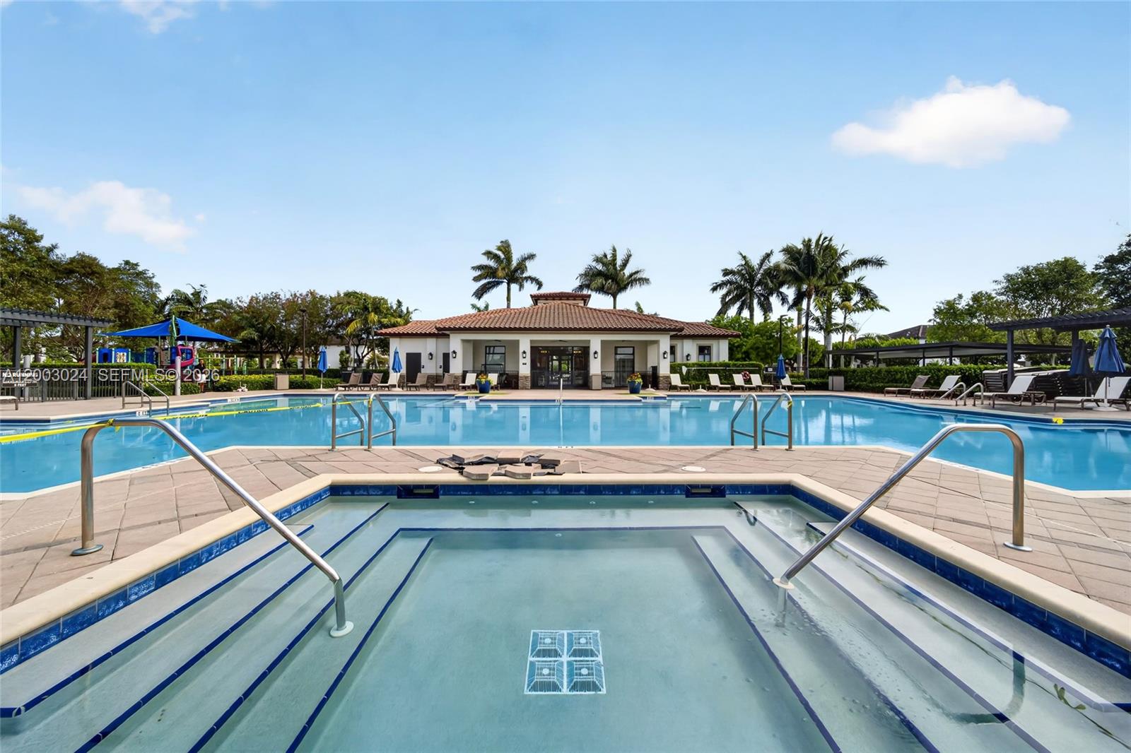 COCO PALM ESTATES - Residential