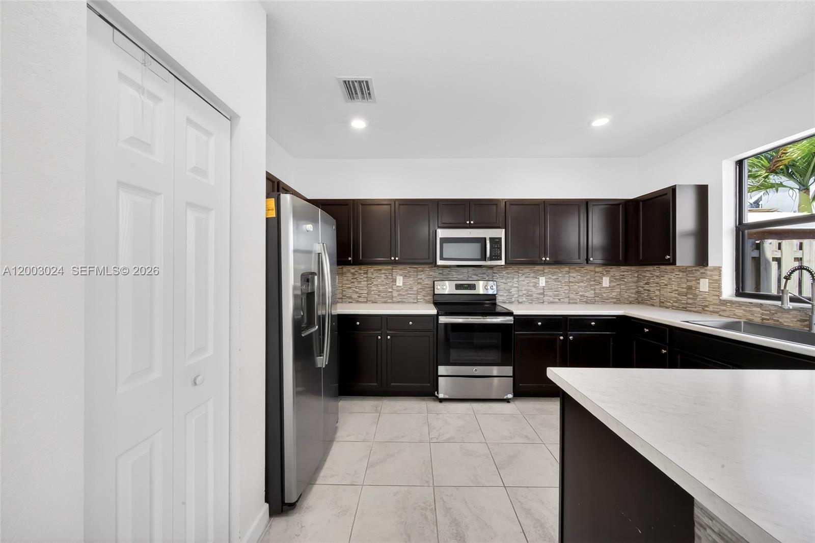 COCO PALM ESTATES - Residential