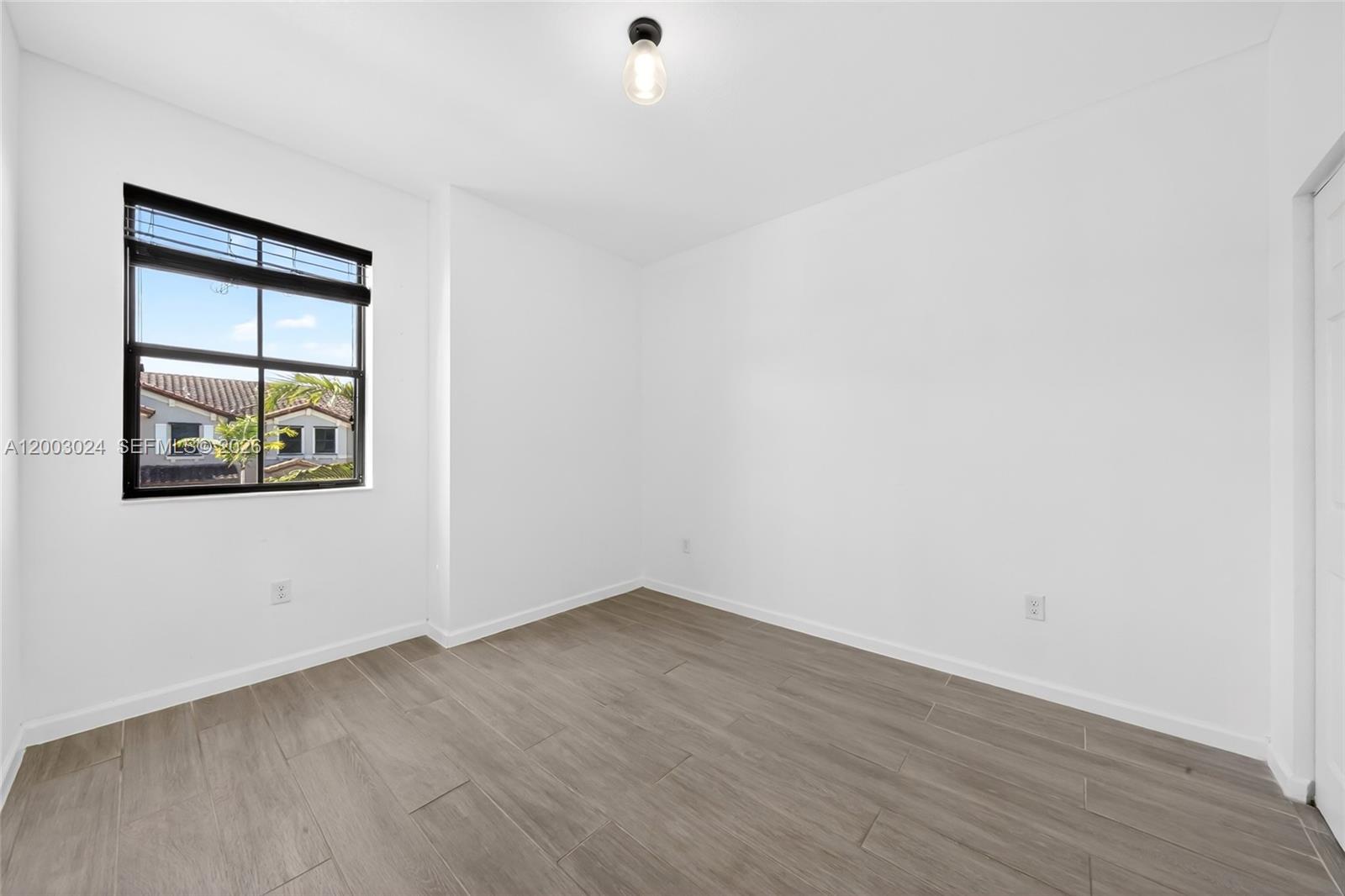 COCO PALM ESTATES - Residential