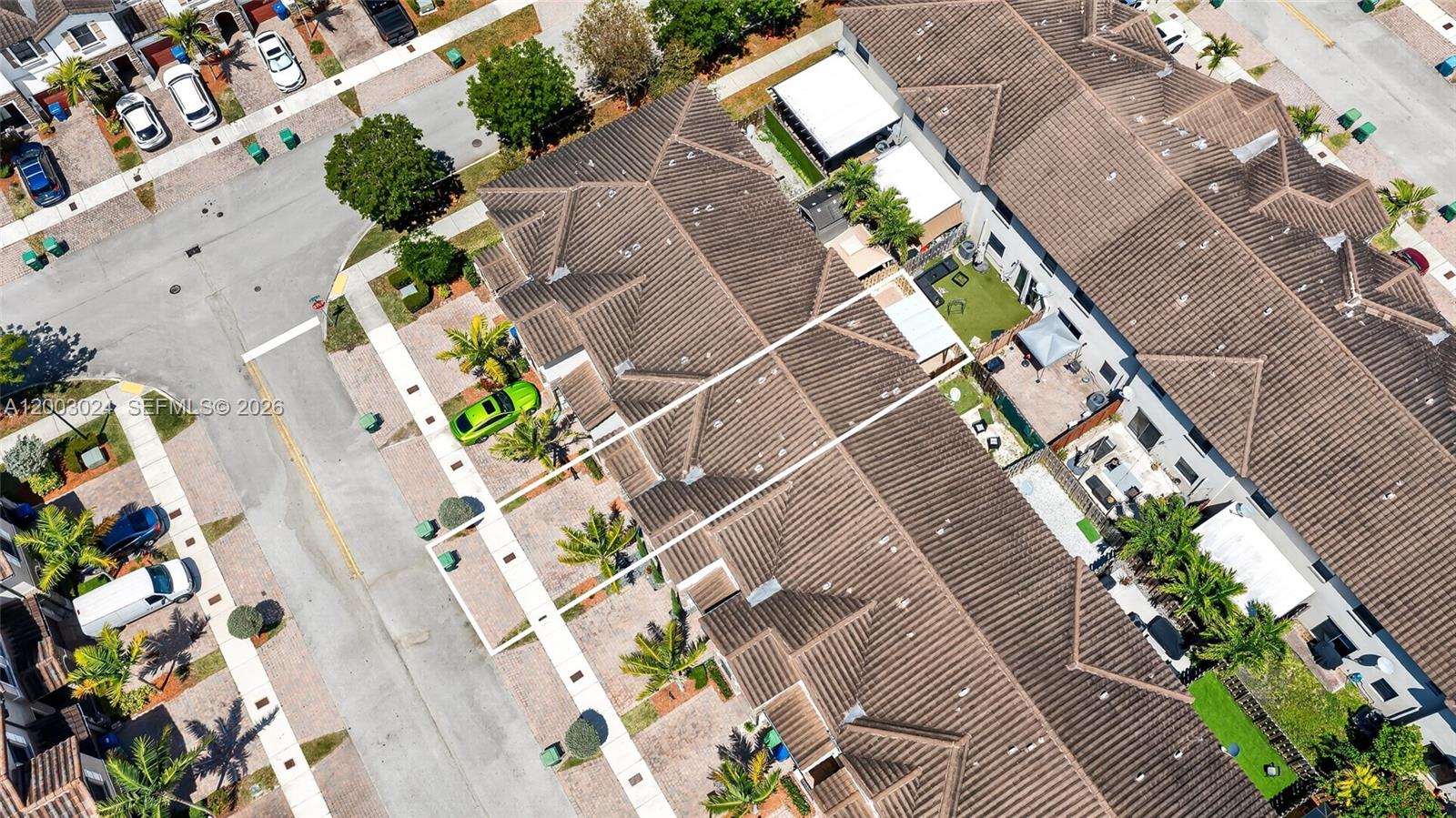 COCO PALM ESTATES - Residential