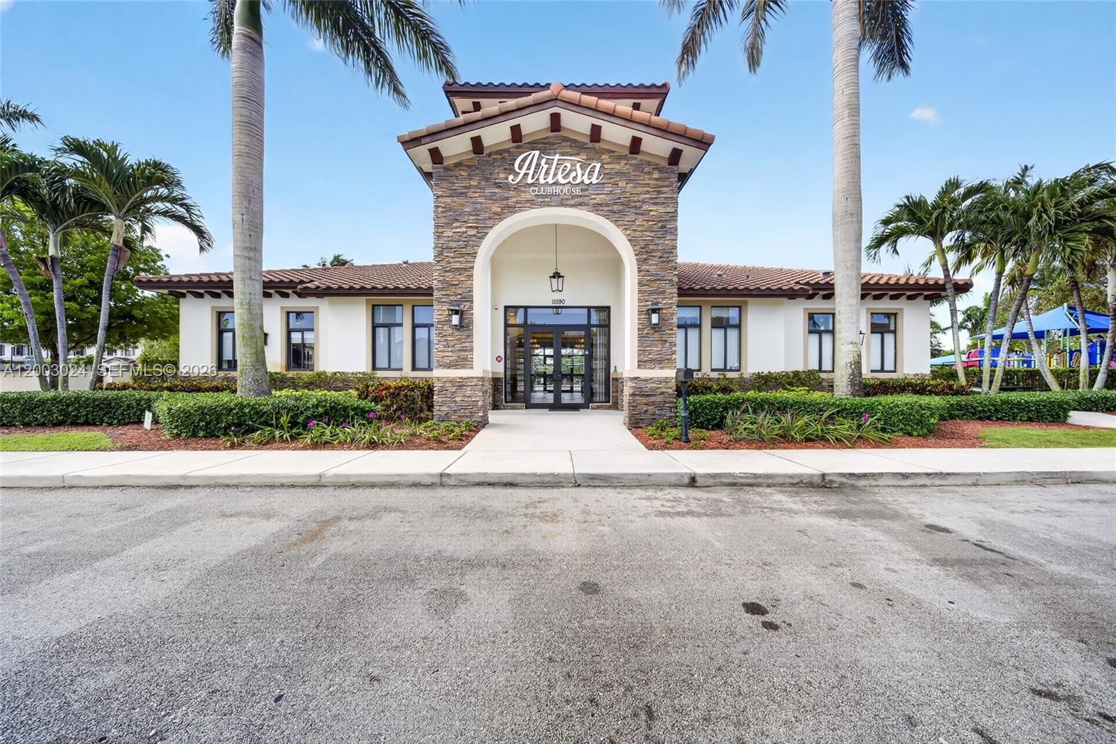 COCO PALM ESTATES - Residential