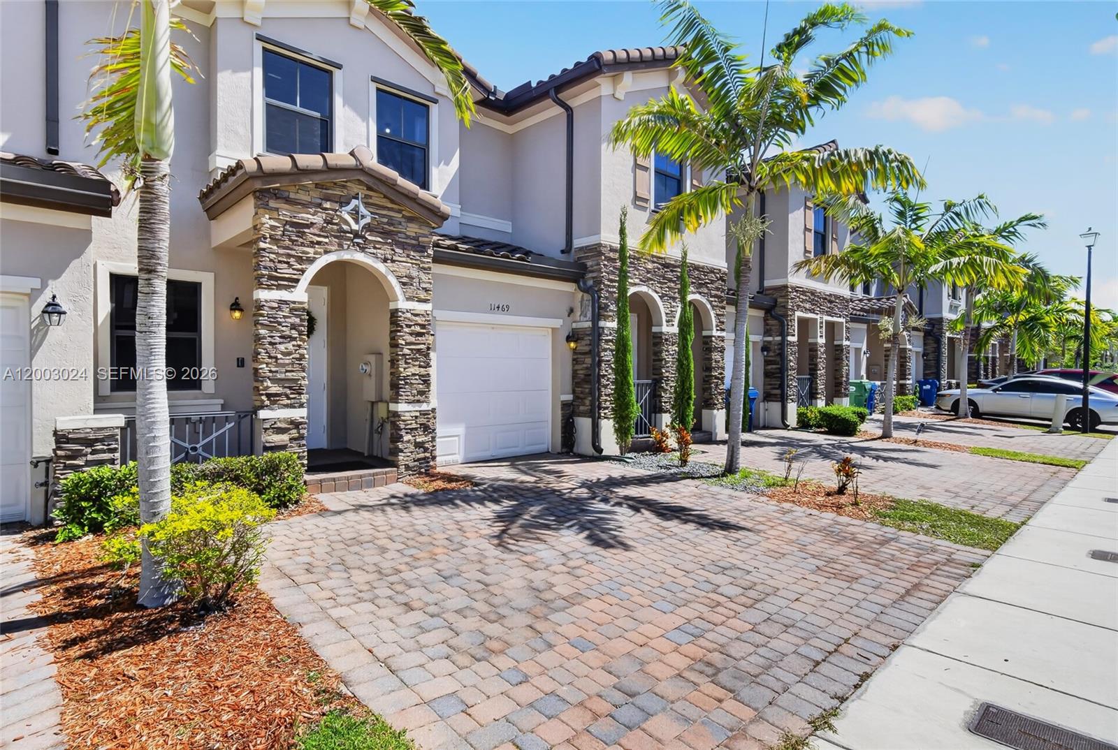 COCO PALM ESTATES - Residential