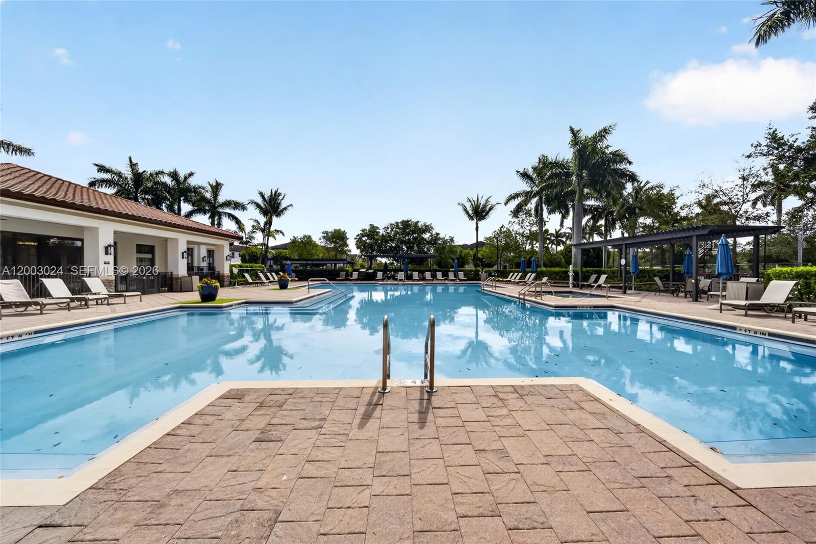 COCO PALM ESTATES - Residential