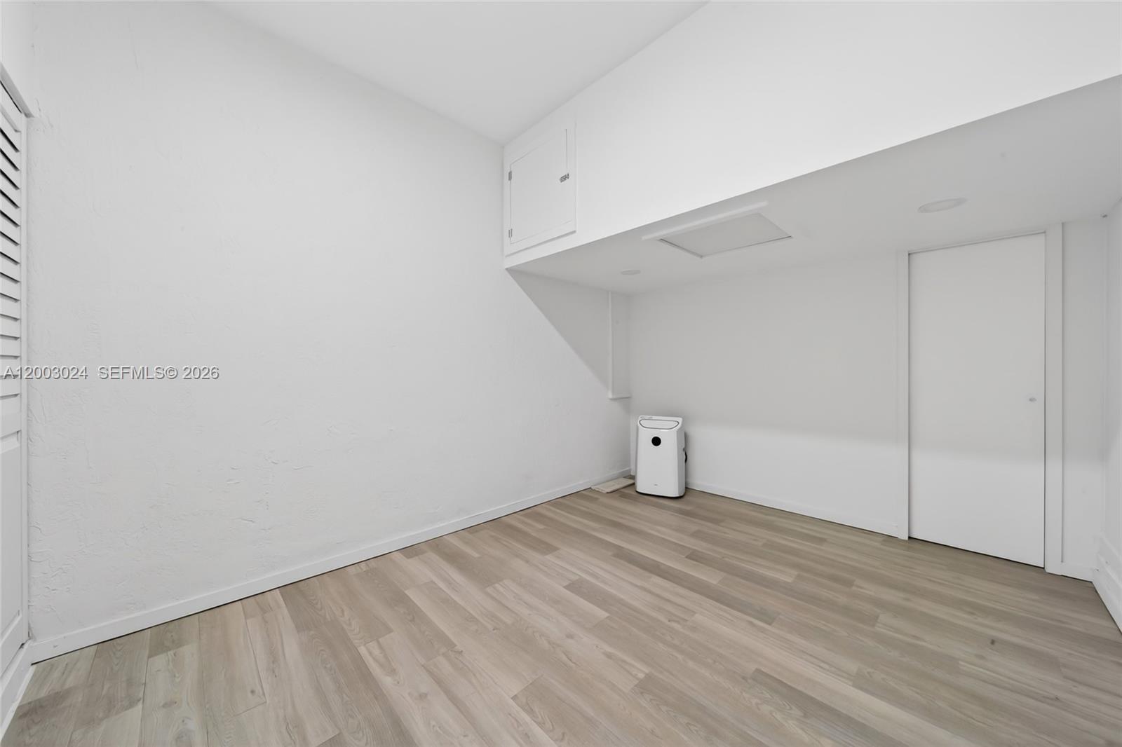 COCO PALM ESTATES - Residential