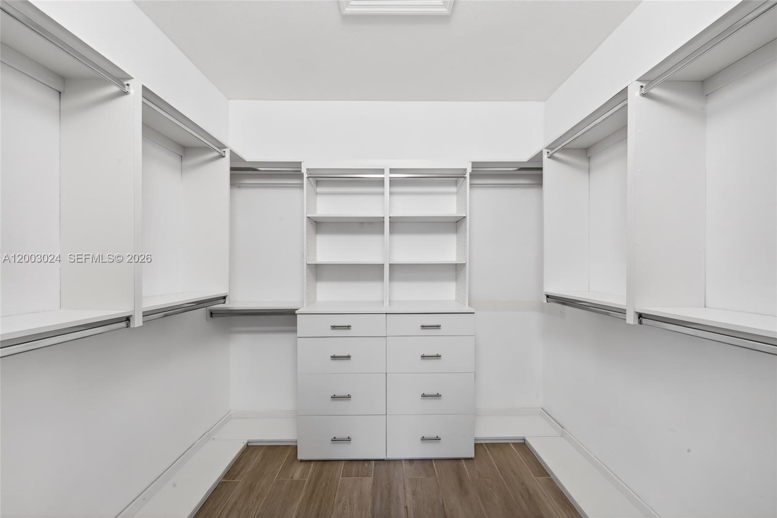 COCO PALM ESTATES - Residential