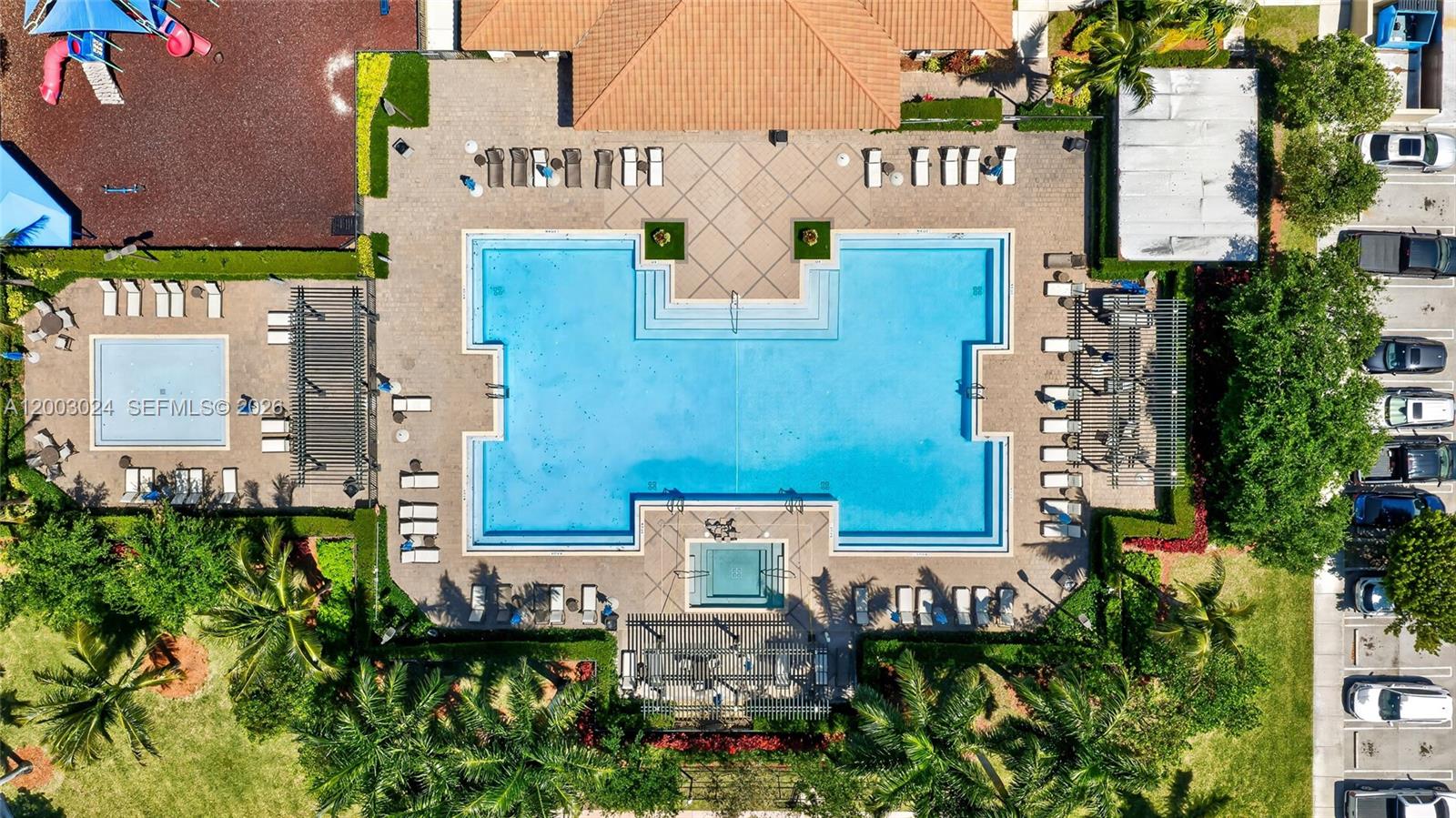 COCO PALM ESTATES - Residential