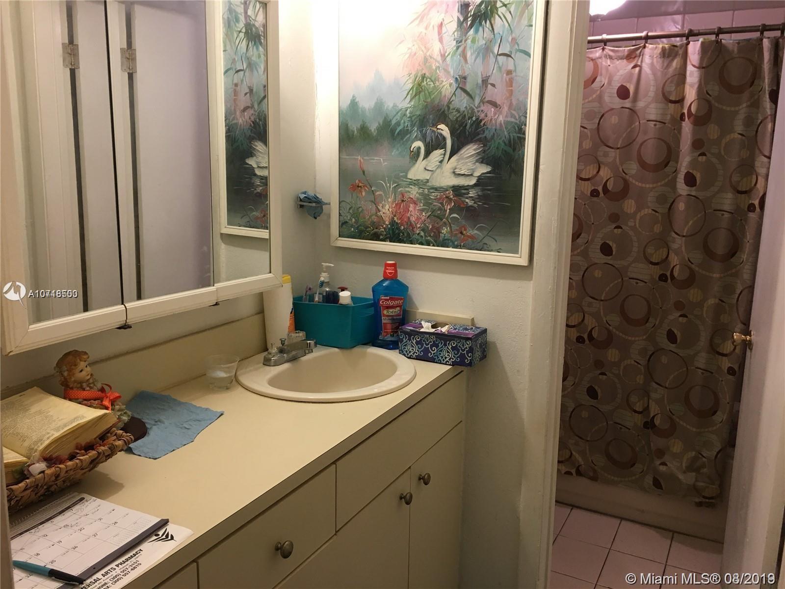 PALM-EAST GARDENS CONDO - Residential