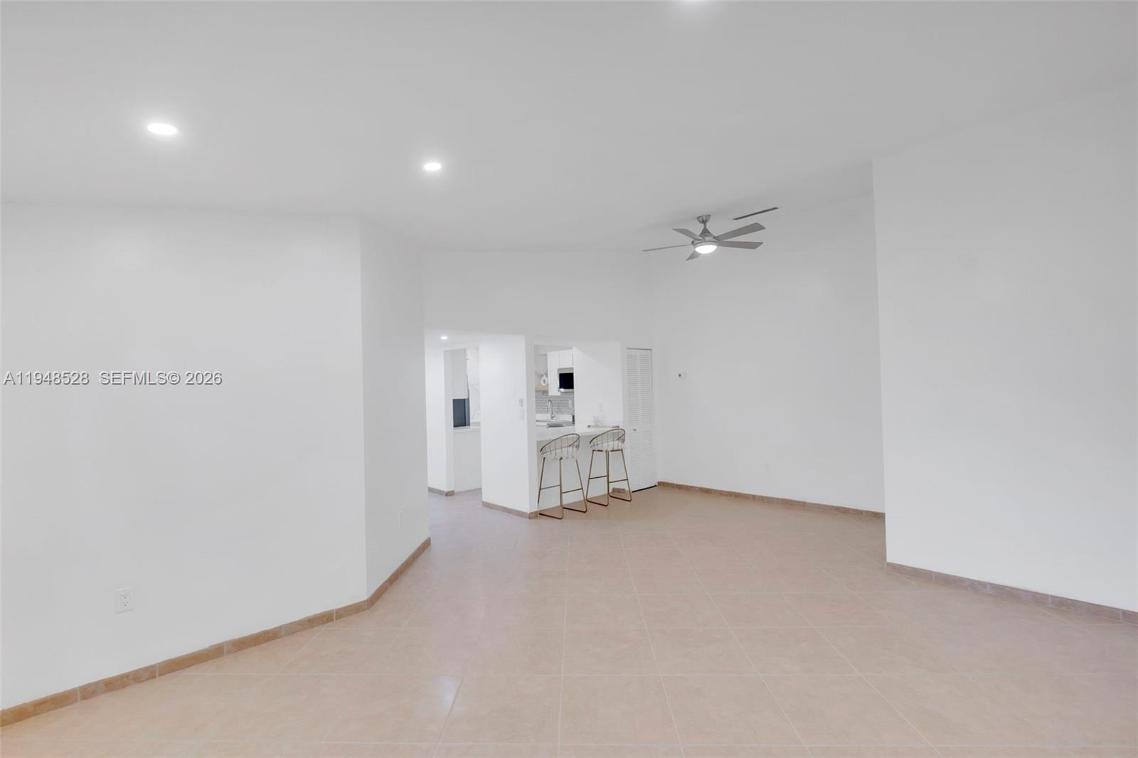 CARMEL CALIFORNIA CLUB CO - Residential