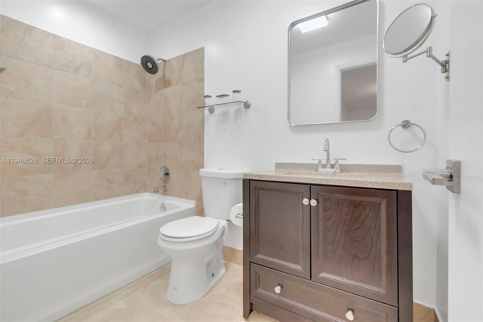 CARMEL CALIFORNIA CLUB CO - Residential