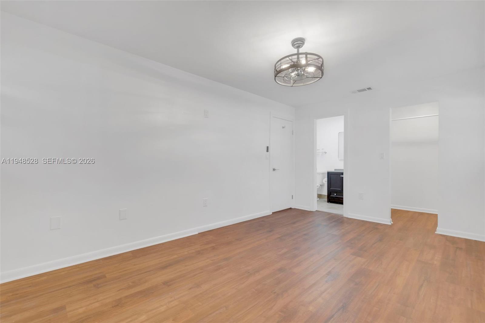 CARMEL CALIFORNIA CLUB CO - Residential