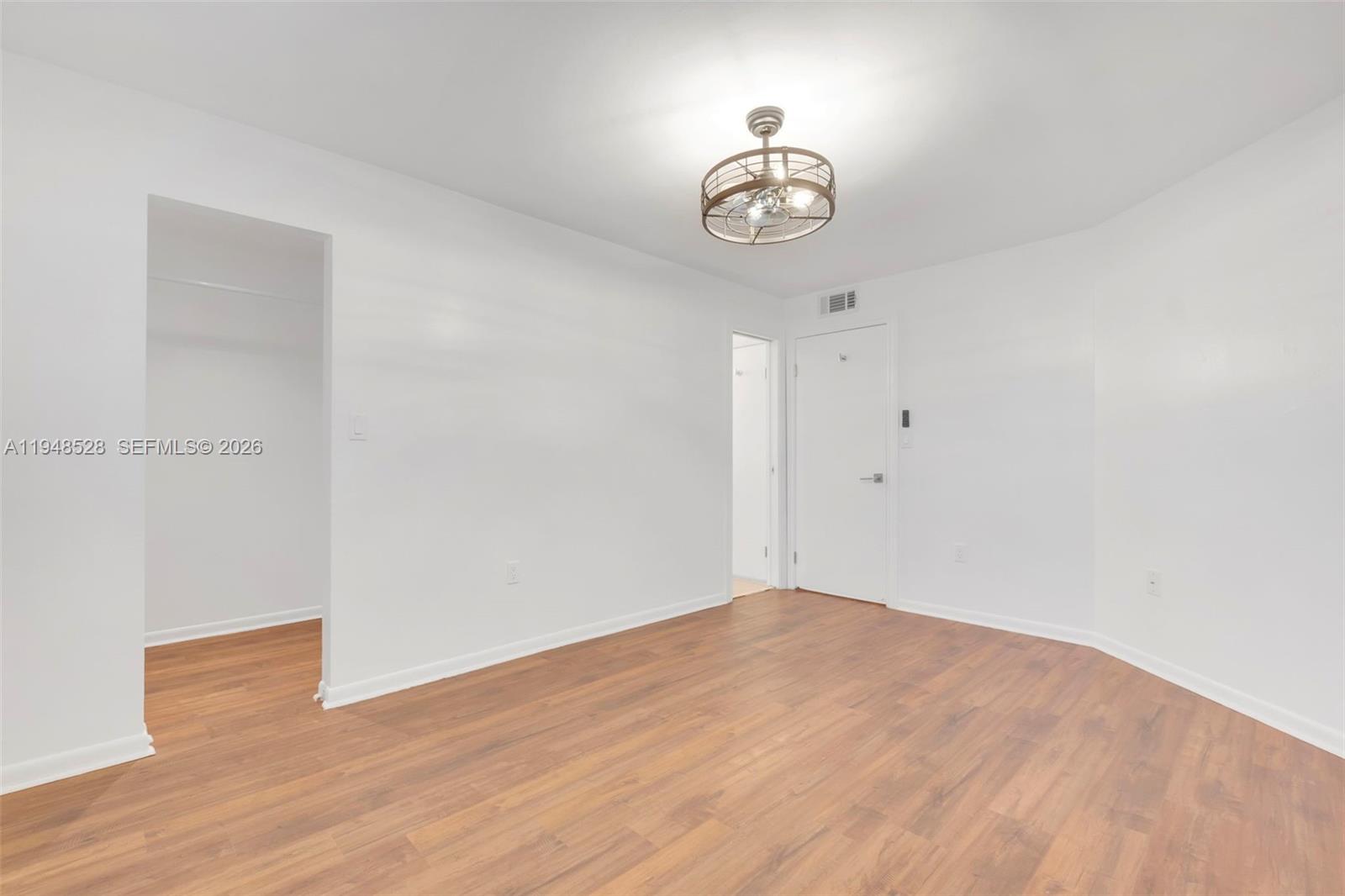 CARMEL CALIFORNIA CLUB CO - Residential