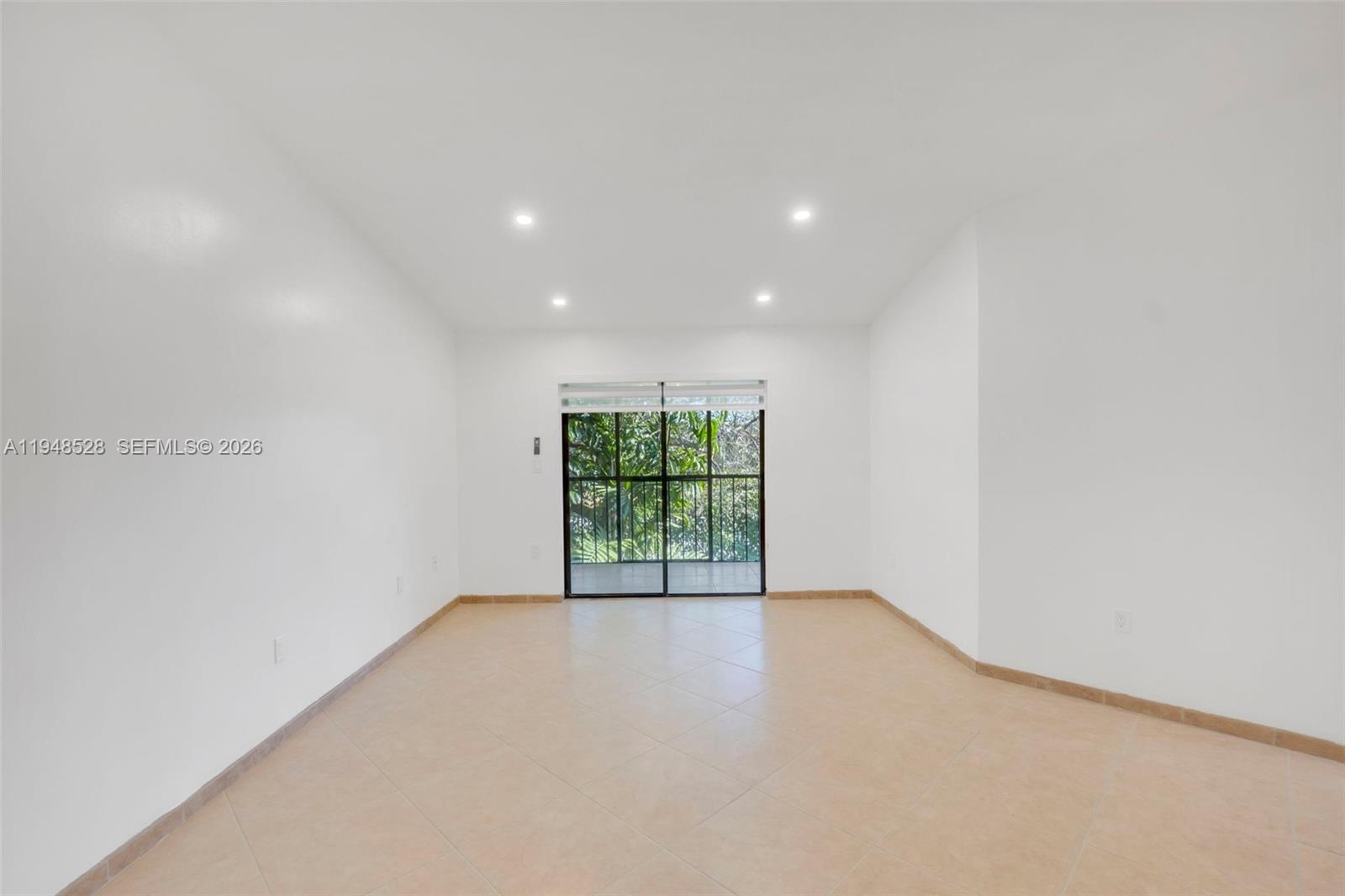 CARMEL CALIFORNIA CLUB CO - Residential