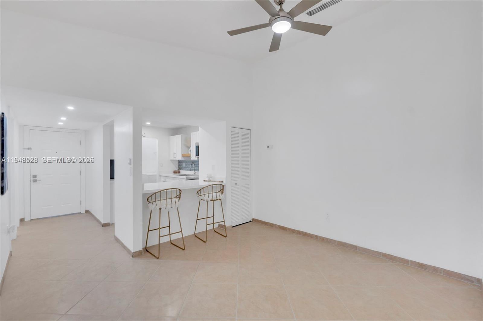 CARMEL CALIFORNIA CLUB CO - Residential