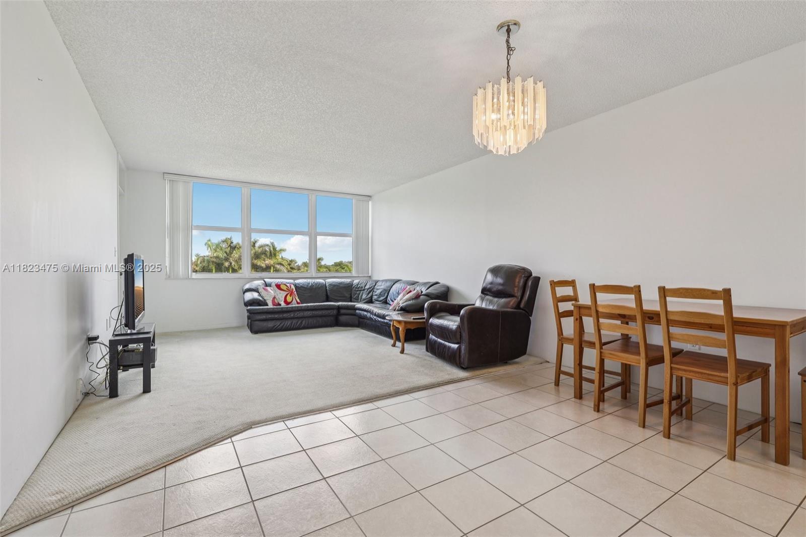 900 Saint Charles Pl 420