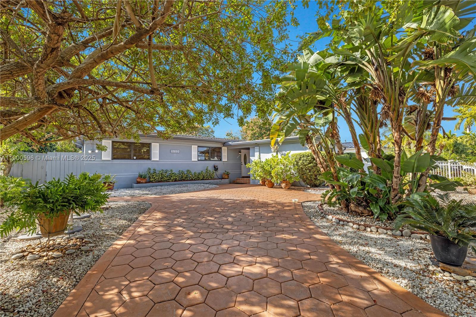 BREEZESWEPT ESTATES 1ST A - Residential