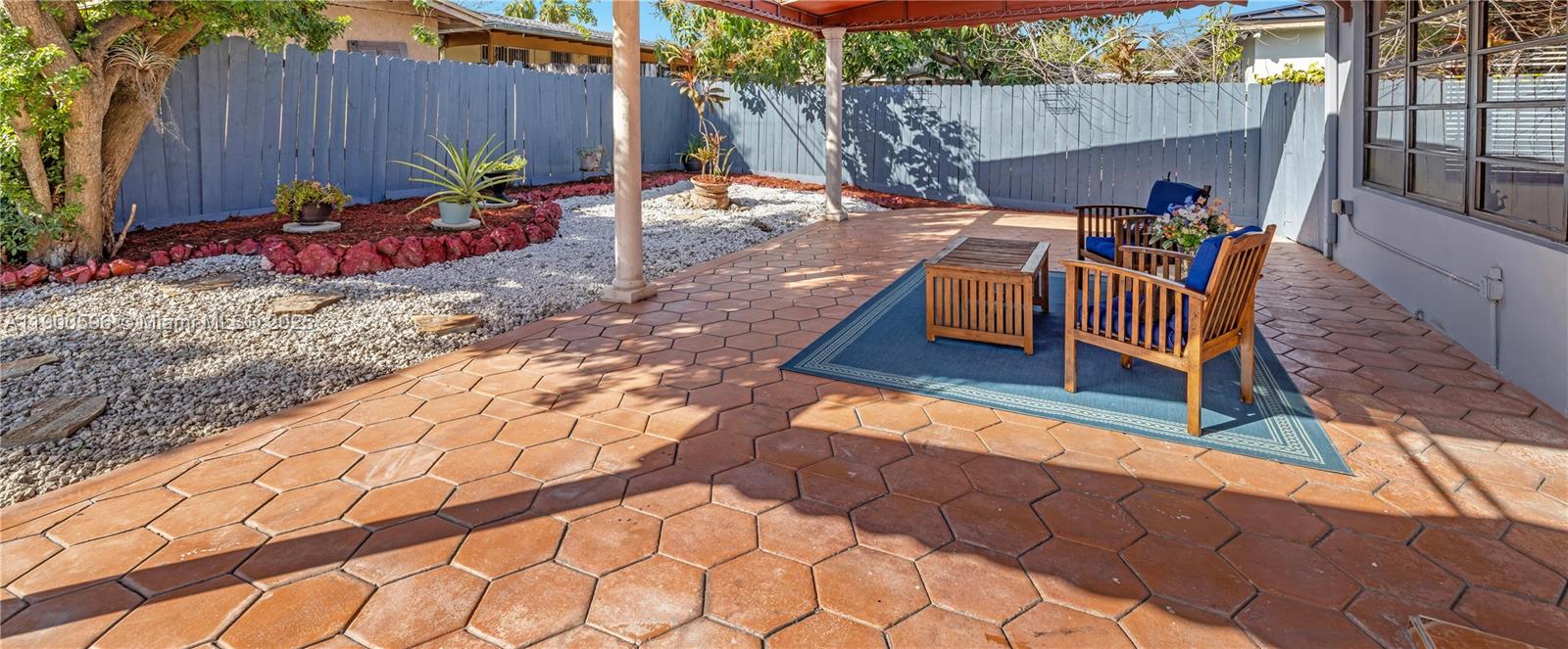 BREEZESWEPT ESTATES 1ST A - Residential