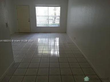 LAKESIDE CONDO AT LAUDERD - Residential