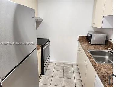 LAKESIDE CONDO AT LAUDERD - Residential