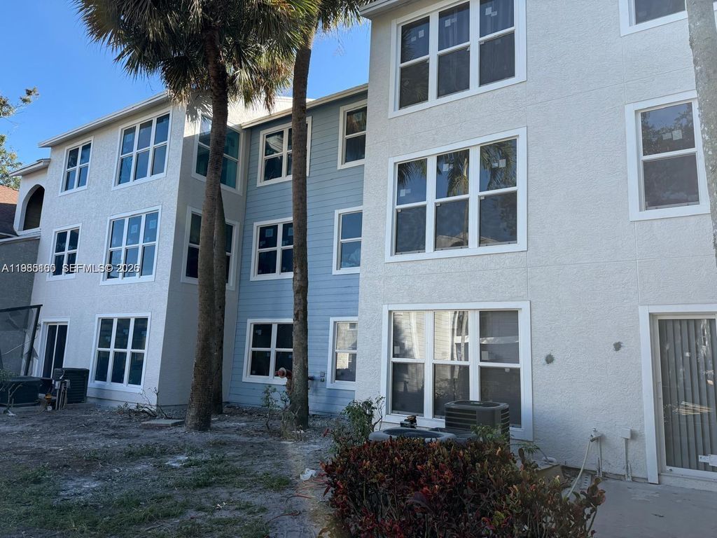 Photo of 2319 N Congress Ave #15, Boynton Beach, FL 33426 (MLS # A11985160)