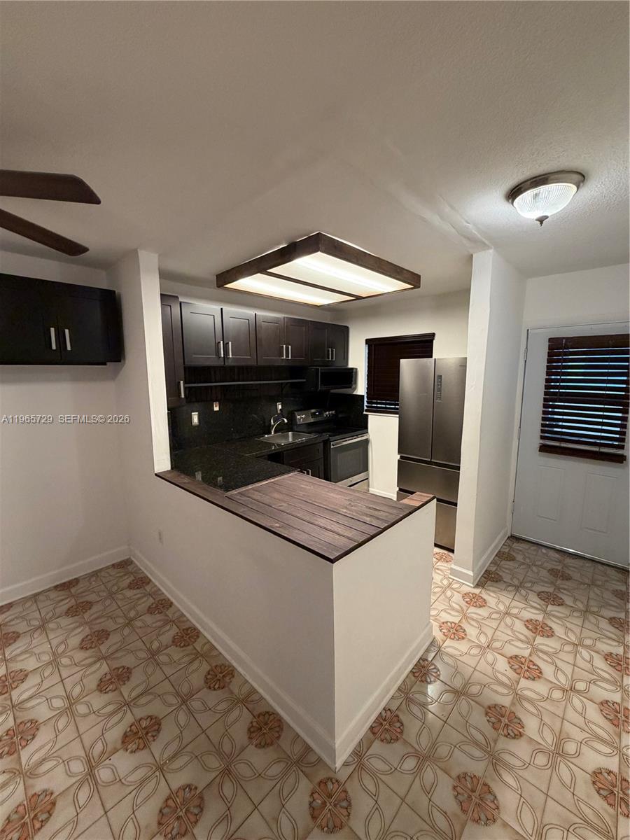 1245 Pennsylvania Ave 9