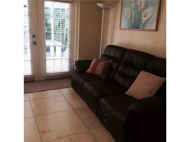 39-40 54 41 EAST SHENANDO - Residential