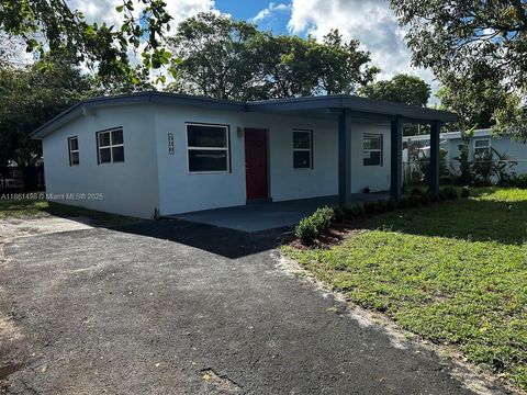Photo of 530 NW 30th Ave, Fort Lauderdale, FL 33311 (MLS # A11861498)