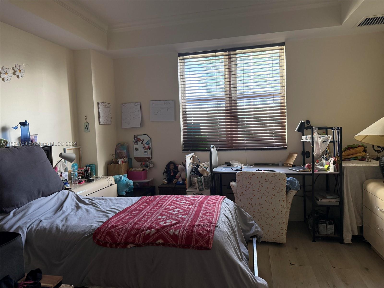 TURNBERRY VLG NO TOWER CO - Residential