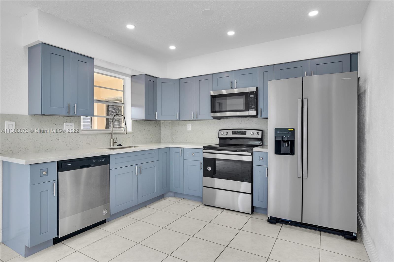 Beautiful apartment, 2 bedrooms, 1.5 baths, very spacious, title floors, light & bright condo, New stainless steel appliances(refrigerator, microwave, electric range, dishwasher, fresh painted throughout, ready to move in. Great location, walking distance to casino, shops and restaurants, 10 minutes away from Hallandale Beach. 1 Parking space assigned, Washer and Dryer facilities on the building.