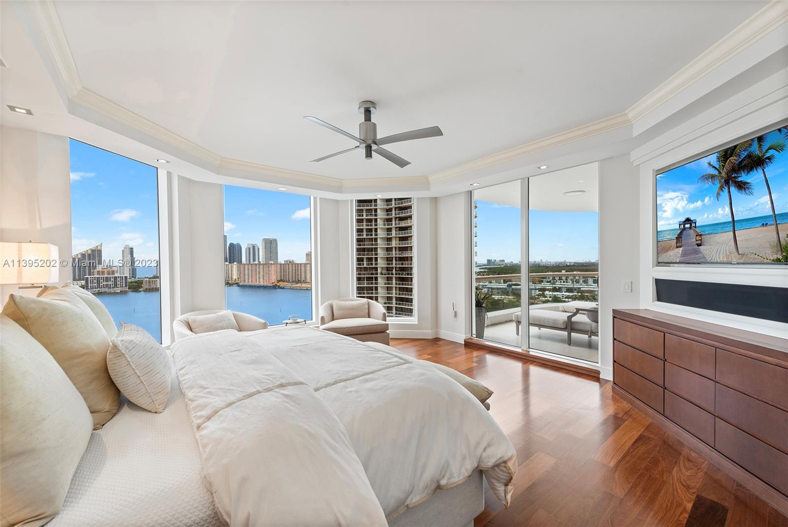 BELLAMARE @ WILLIAMS ISLA - Residential