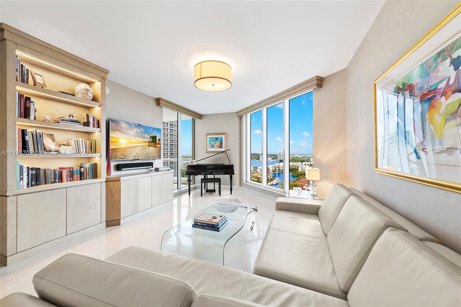 BELLAMARE @ WILLIAMS ISLA - Residential